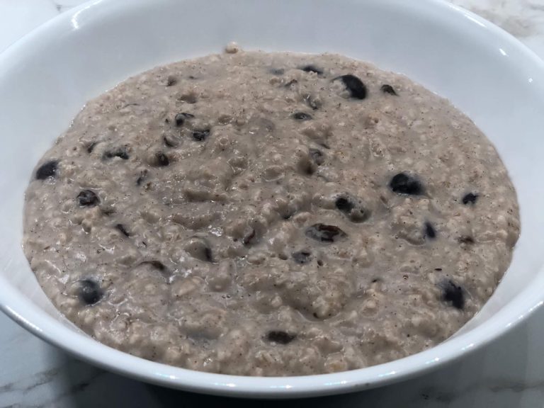 Blueberry & Raisins Oatmeal